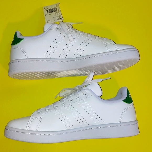 Adidas Advantage Green and White. Unisex sizing  men's size 8.5 women's size 10 - Picture 4 of 8